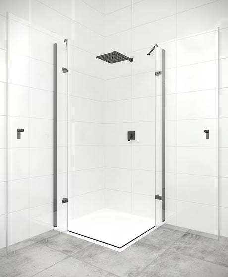 Kvadratinė dušo kabina Hüppe Strike New 90x90 cm su skaidriu stiklu ir matinės juodos spalvos profiliais.