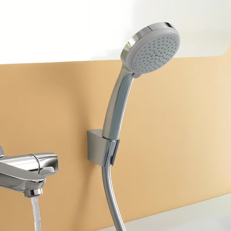 Hansgrohe Croma 100 vonios dušo komplektas chromo spalvos, su 100 mm rankiniu dušu, laikikliu ir žarna