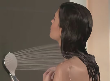 Rankinis dušas Hansgrohe Croma Select S baltos ir chromo spalvos su Rain srove, 110 mm skersmens.