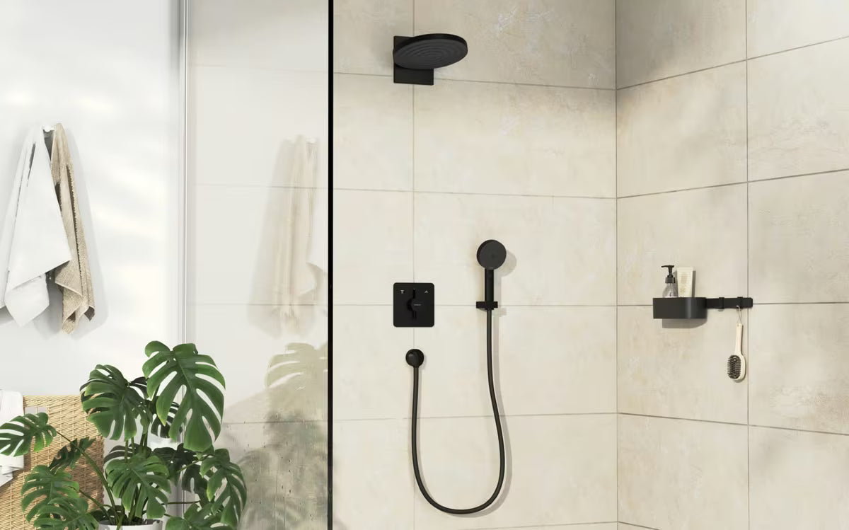 Potinkinė dušo maišytuvas hansgrohe duoturn Q matinės juodos spalvos, pro dviejų vartotojų valdymui.