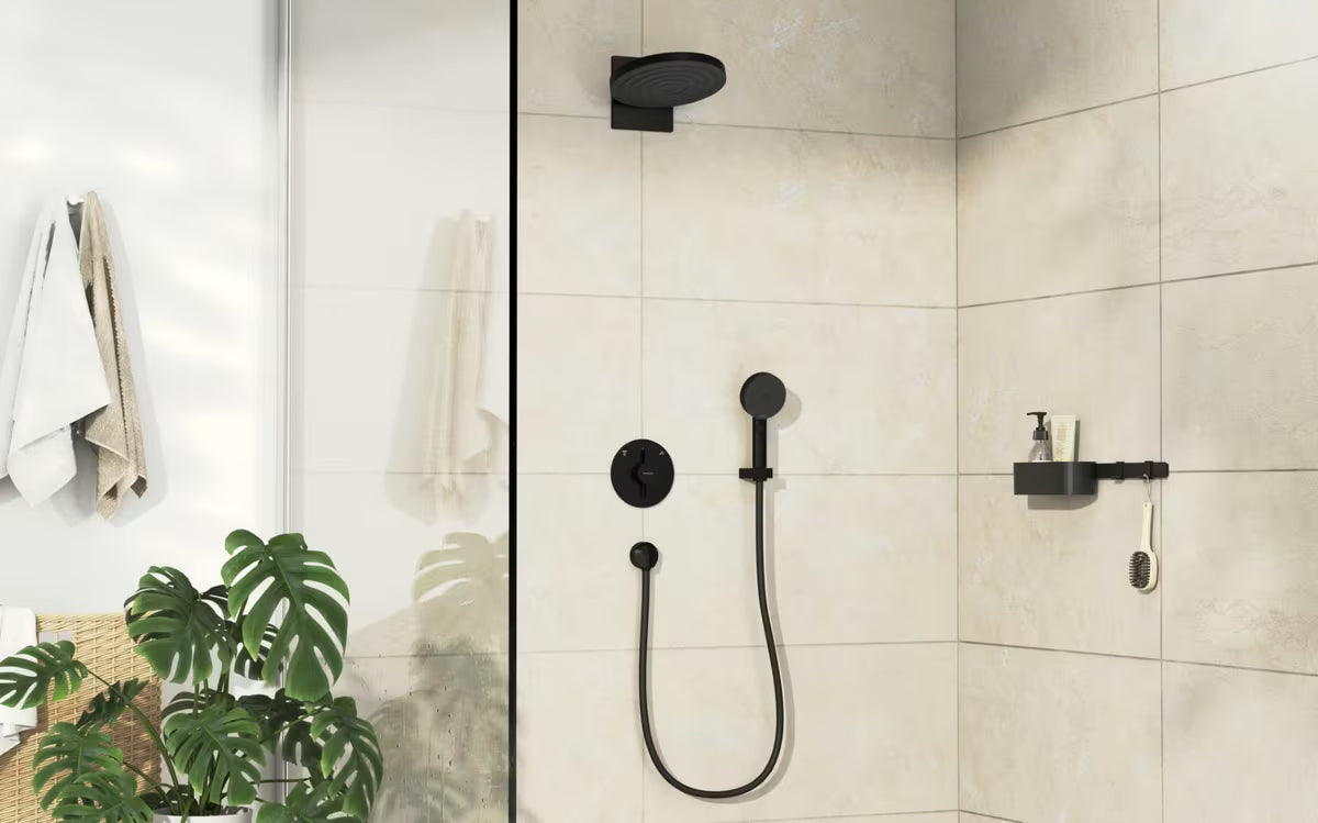Potinkinė dušo maišytuvas Hansgrohe duoturn S matinės juodos spalvos, pro dviejų vartotojų valdymui.