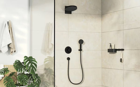 Potinkinė dušo maišytuvas Hansgrohe duoturn S matinės juodos spalvos, pro dviejų vartotojų valdymui.