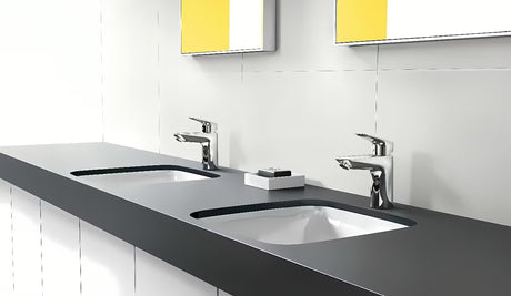 Chrominis svirtinis praustuvo maišytuvas hansgrohe Logis 100 CoolStart su praustuvo dugno vožtuvas ir ergonomiška rankenėle.
