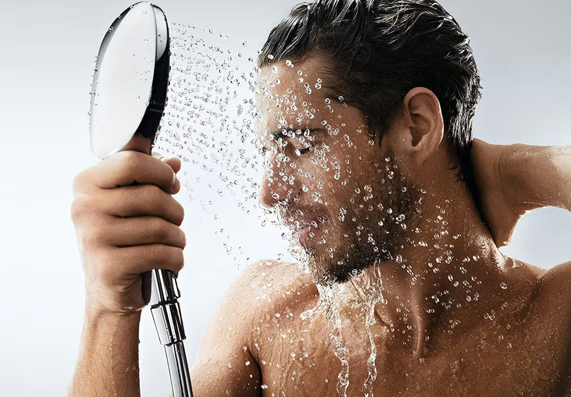 Chromo spalvos rankinė dušo galvutė Hansgrohe Raindance Select E 120 su 3 srovėmis ir Select mygtuku