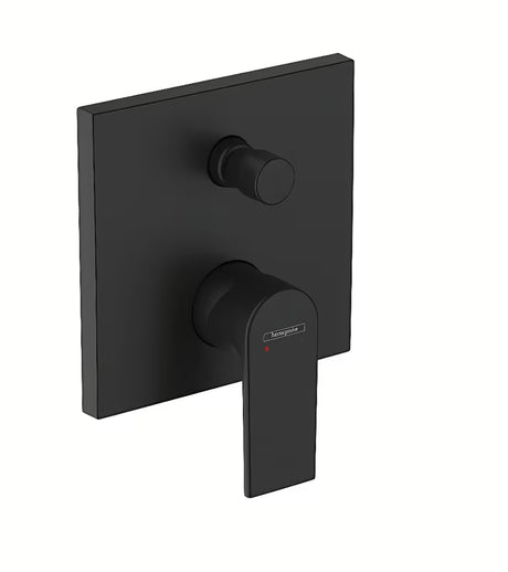 Potinkinė svirtinis dušo ir vonios maišytuvas Hansgrohe Vernis Shape juodos matinės spalvos.