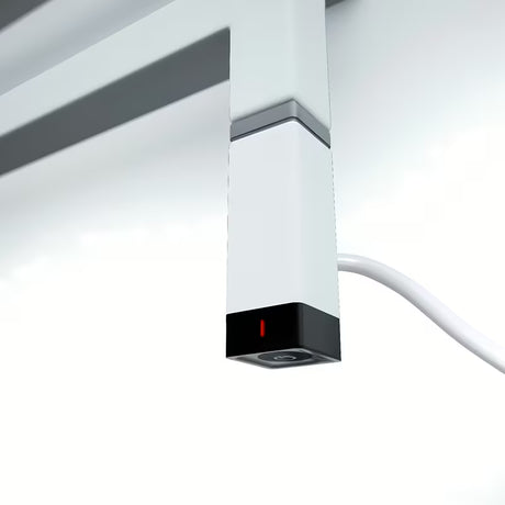 Balta blizgi elektrinė kaitinimo elementas House Level One pro vonios kambario rankšluosčių džiovintuvas