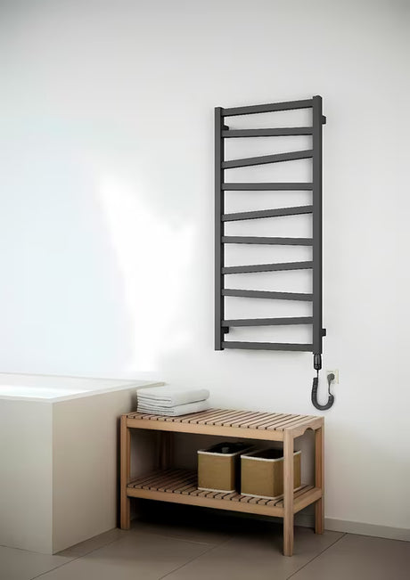 Elektrinis rankšluosčių džiovintuvas House Level Zet 50x1341,4 cm juodos matinės spalvos