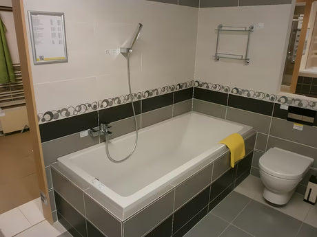 Stačiakampė akrilinė vonia Jika Cubito 180x80 cm, modernaus kampuoto dizaino