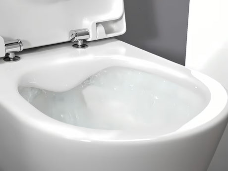 Baltas pakabinamas KLOZETAS Laufen Pro S su berėmiu rimless  ir kampuotu dizainu.
