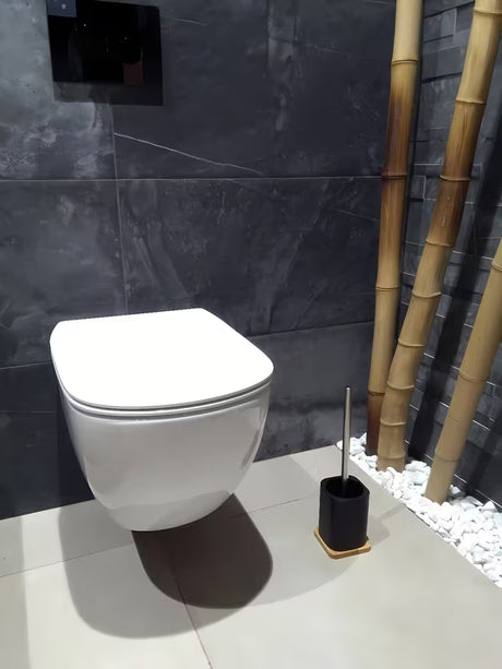 WC šepetys Optima Hombre juodos matinės spalvos su bambuko mediena