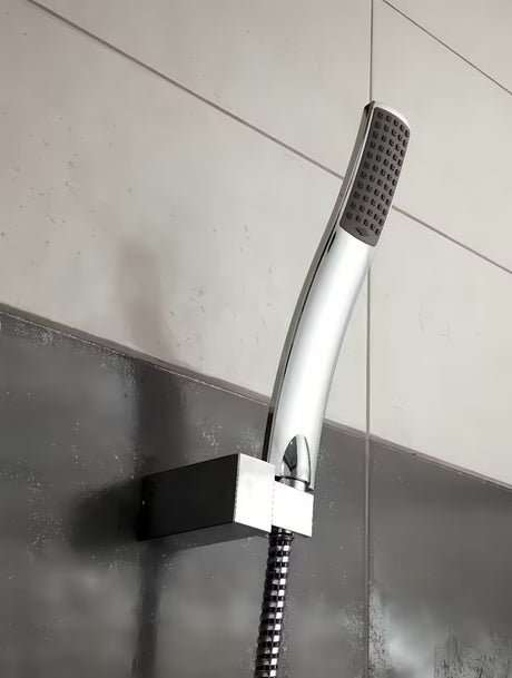 Optima rankinio dušo komplektas chromo spalvos su rankine dušo galvute, laikikliu ir dušo žarna