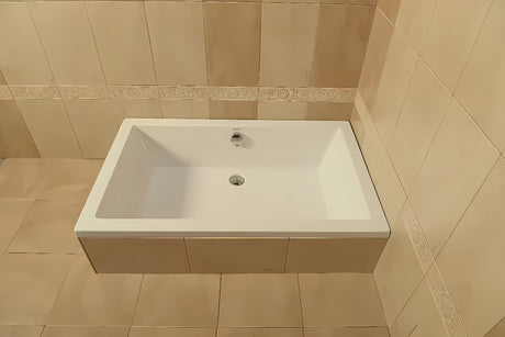 Balta stačiakampis dušo padėklas Polysan Deep iš lieto akrilo Akripol su persipylimo anga.
