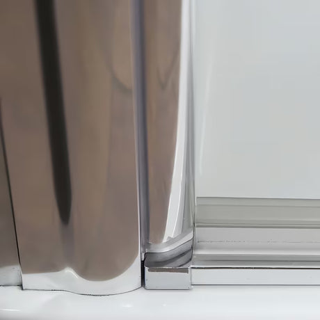 Roth Tower Line dušo durys 90 cm blizgaus chromo spalvos su skaidriu stiklu ir varstomu atidarymu