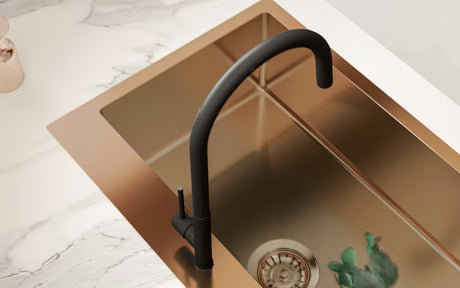 Virtuvinė vieno dubens plautuvė SAT Aurum rose gold iš šlifuoto nerūdijančio plieno pro montavimas ant stalviršio 