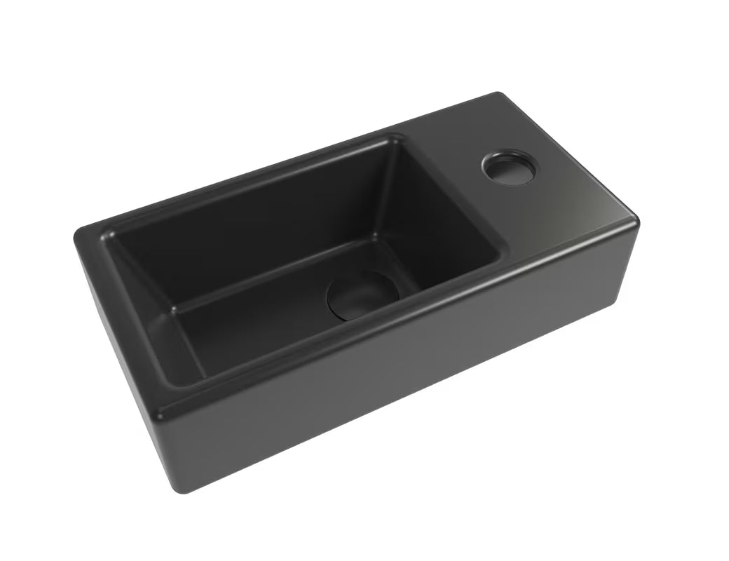 Pakabinami keraminis mažas praustuvas SAT Brevis 40,5x20,5 cm, matinės juodos spalvos, su anga maišytuvui dešinėje pro.