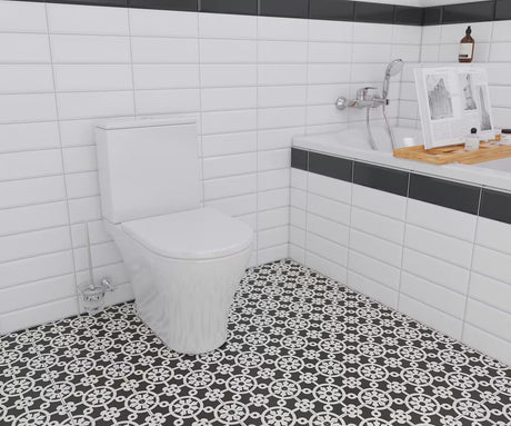 Sieninė WC šepetys SAT Cube Way chromo spalvos, suapvalinto dizaino, pro moderniam vonios kambariui.