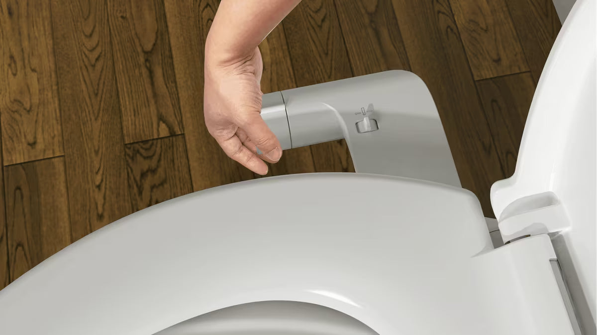 Balta bidė sėdynė SAT Easybidet pro montuoti po KLOZETO dangtis, be prijungimo prie elektros.