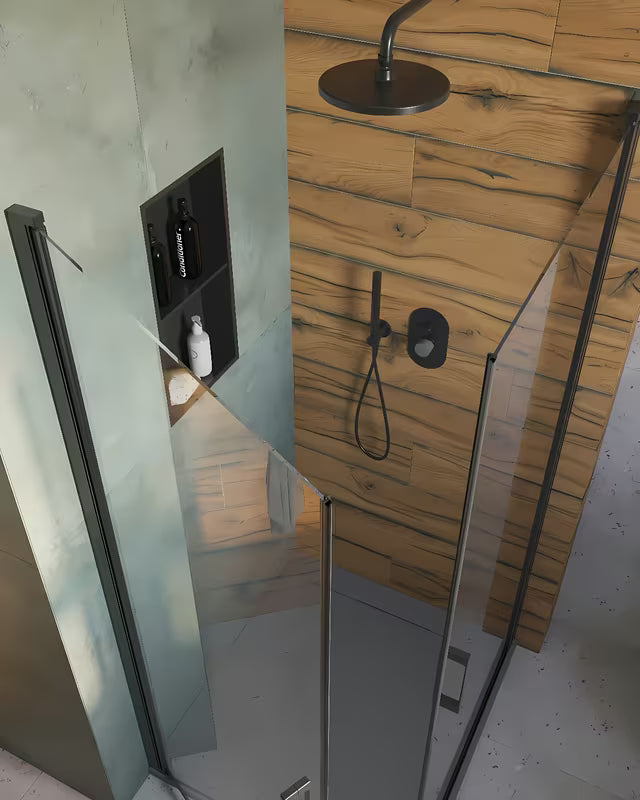 Šviesiai pilkas vonios kilimėlis SAT Infinitio su minkštu ilgu plauku ir neslystančiu apatiniu sluoksniu.