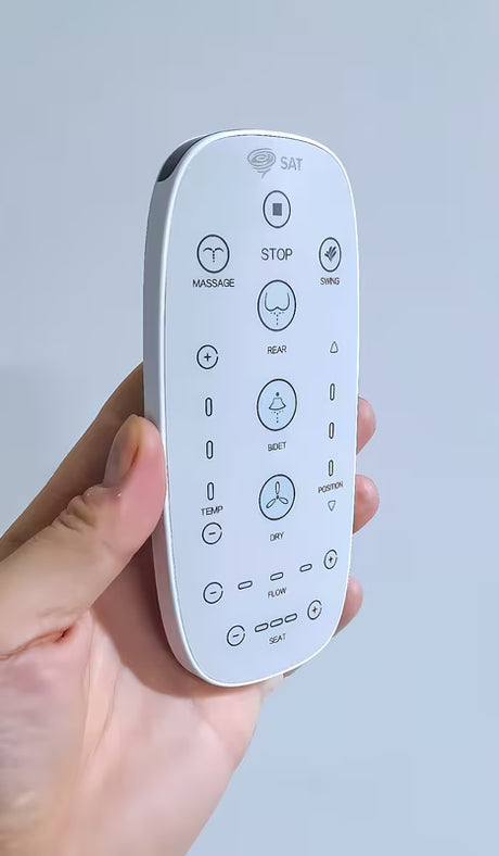 Baltas bidė dangtis SAT su nuotoliniu valdymu, šildymu ir šilto oro džiovinimo funkcija.