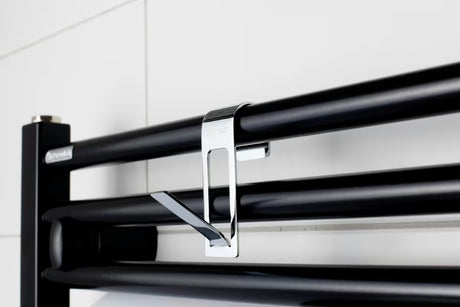Chromuotas metalinis kabliukas SAT Chrome pro kabinti ant rankšluosčių džiovintuvas su apsaugine 3M juosta