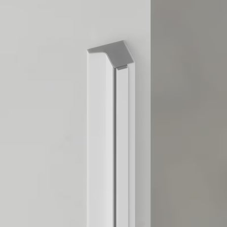 Dušo durys SAT Tgd New 90 cm nišai, matinės baltos spalvos, su skaidriu stiklu ir varstomu atidarymu.
