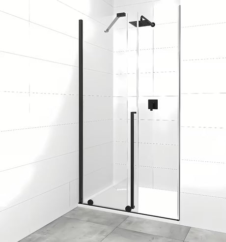Slankiojančios dušo durys SAT Xmotion 110 cm, juodos spalvos, skaidrus stiklas, berėmis dizainas.