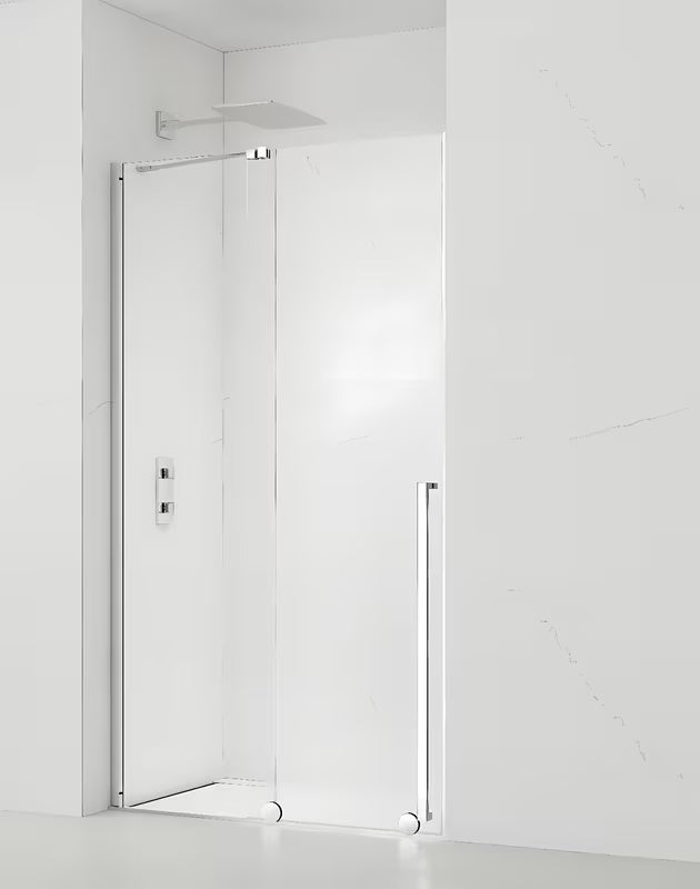 Dušo durys SAT Xmotion 120 cm nišai, blizgaus chromo apdailos, su skaidriu stiklu ir slankiojančiomis durimis.