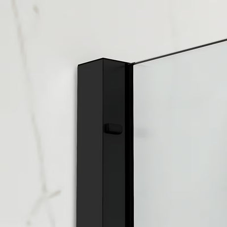 Stačiakampė dušo kabina SAT Xmotion 140x80 cm juodos spalvos, su skaidriu stiklu ir slankiojančia sistema.