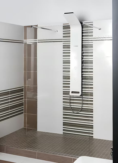 Baltas dušo panelis SIKO Alushower su 4 funkcijomis, įskaitant viršutinį ir rankinį dušai, krioklio srovę ir masažinius purkštukus.