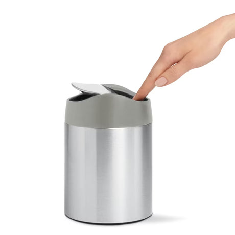 Stalinis mini šiukšliųdėžė  Simplehuman Mini bin iš šlifuoto nerūdijančiojo plieno su pasukamu dangčiu