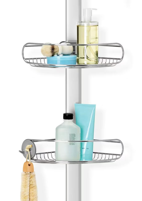 Reguliuojama dušo stovas Simplehuman Shower caddy su vielinėmis lentynėlėmis į kampą iš nerūdijančio plieno.