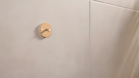 Bronzinis kabliukas rankšluosčiui Tesa su klijuojamu tvirtinimu tesa Power.Kit, montuojamas be gręžimo