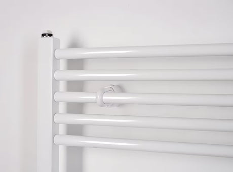 Baltas kombinuotas vamzdinis rankšluosčių džiovintuvas Thermal Trend KD 132x45 cm, tinkamas vonios kambariui