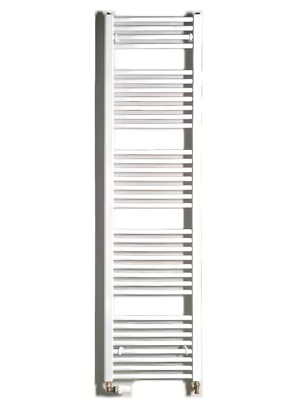 Baltas kombinuotas vamzdinis rankšluosčių džiovintuvas Thermal Trend KD 168x45 cm, tinkamas vonios kambariui ir prieškambariui.