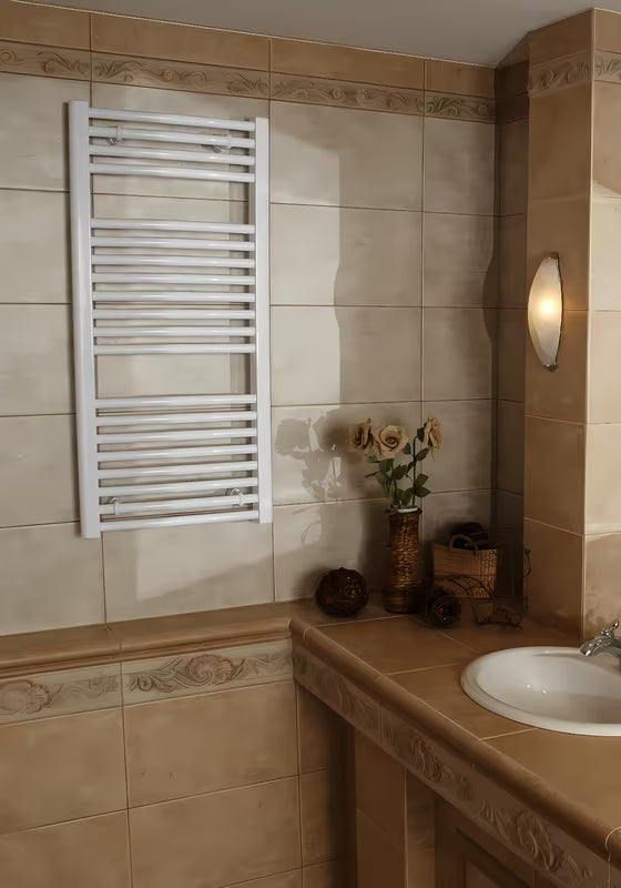 Baltas elektrinis rankšluosčių džiovintuvas Thermal Trend KE tiesaus dizaino, 600x960 mm.