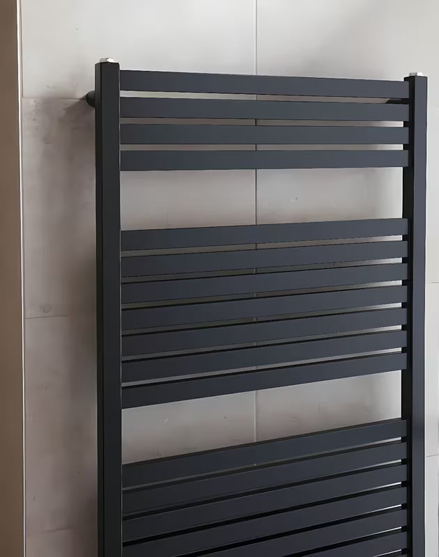 Kombinuotas rankšluosčių džiovintuvas Thermal Trend KH 45x97 cm juodos matinės spalvos su centriniu prijungimu