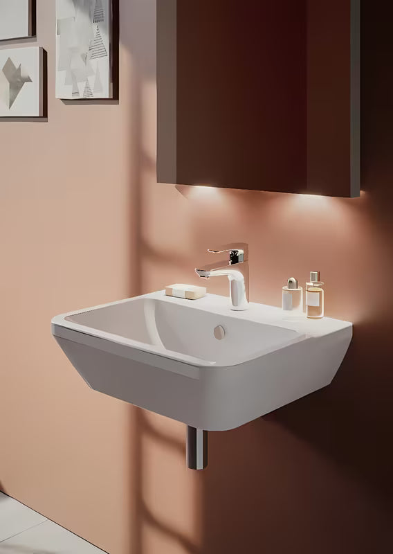 Baltas pakabinami keraminis praustuvas vitra Integra 45x40 cm su anga pro maišytuvui centre
