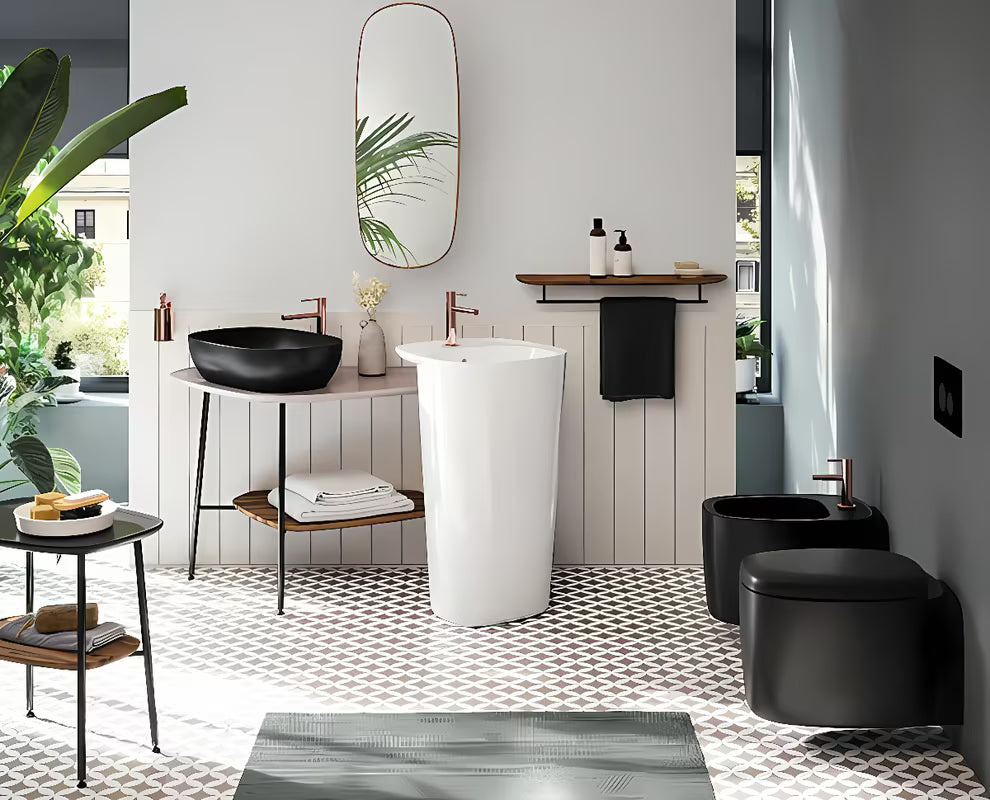 Pakabinamas KLOZETAS Vitra Plural juodos matinės spalvos rimless 