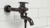 WF Industrial svirtinis sieninė vonios maišytuvas su dušo komplektu alyvuota šlifuota bronzos spalva dark-metal.